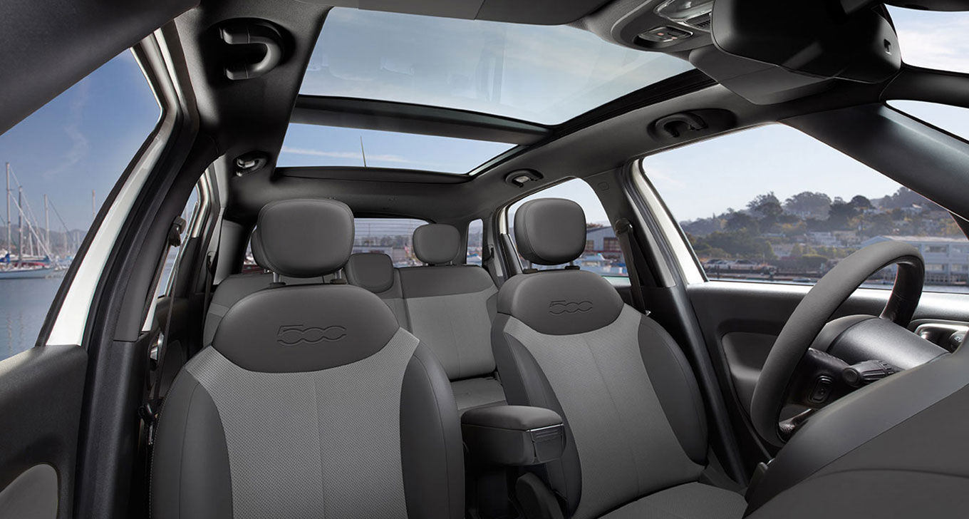 2016 Fiat 500L Interior